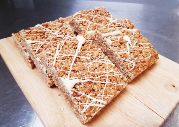 Biscoff & White Chocolate Flapjack Box